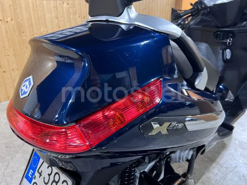 Piaggio XEvo 125 - Vista 38