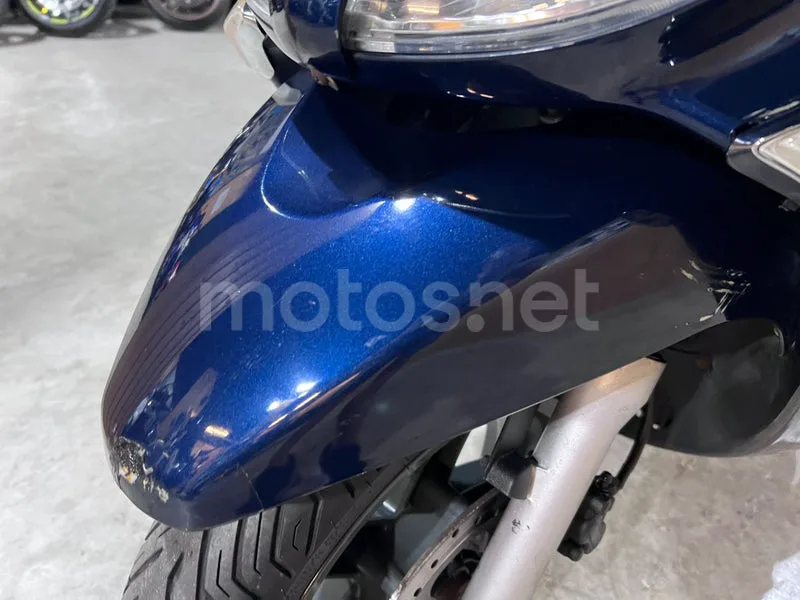 Piaggio XEvo 125 - Vista 45