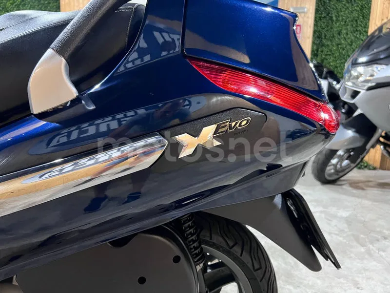 Piaggio XEvo 125 - Vista 65