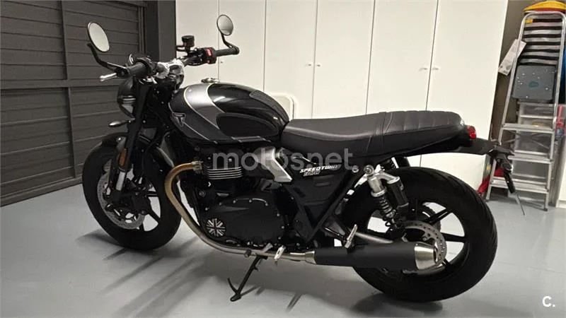 Triumph Speed Twin 900 - Vista 15