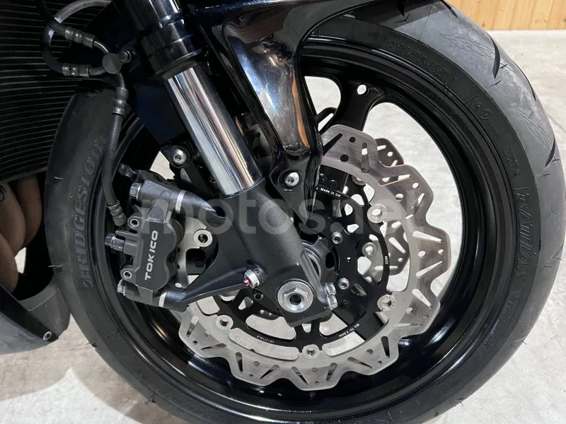 Honda CBR1000RR Fireblade - Vista 15