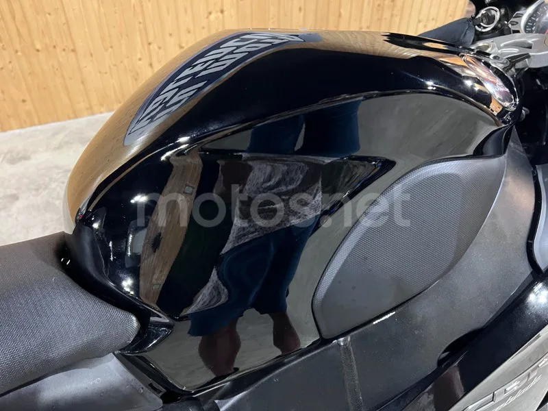 Honda CBR1000RR Fireblade - Vista 26