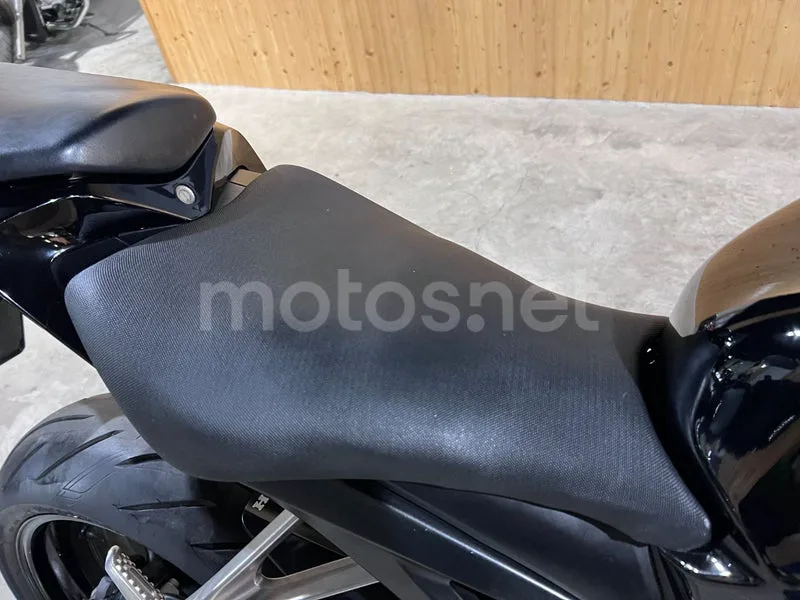 Honda CBR1000RR Fireblade - Vista 29