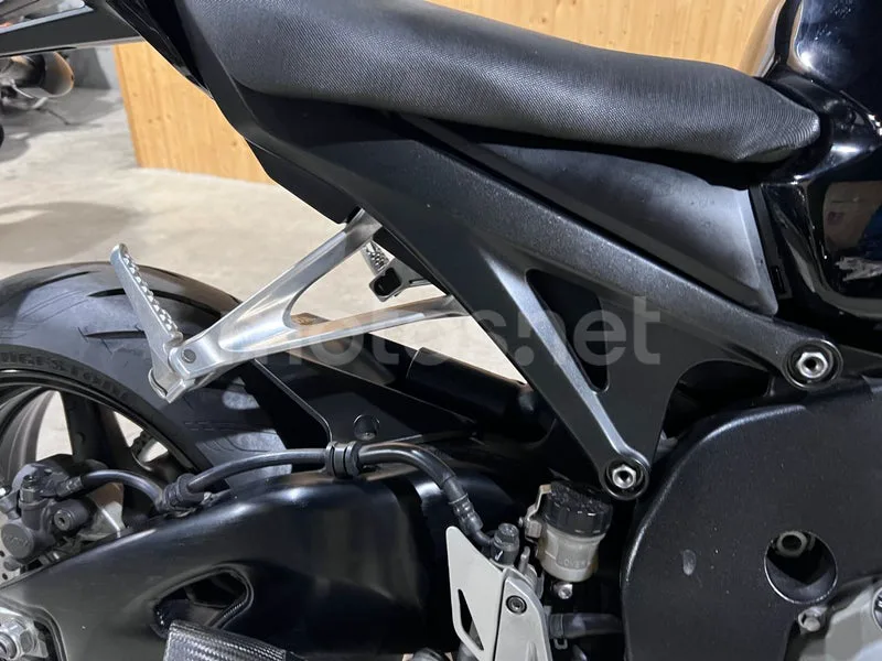 Honda CBR1000RR Fireblade - Vista 30