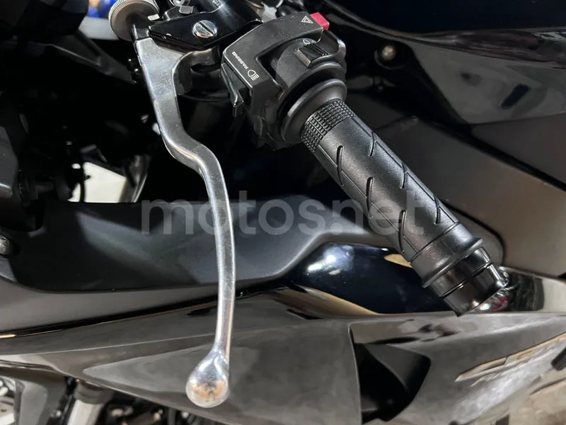 Honda CBR1000RR Fireblade - Vista 50