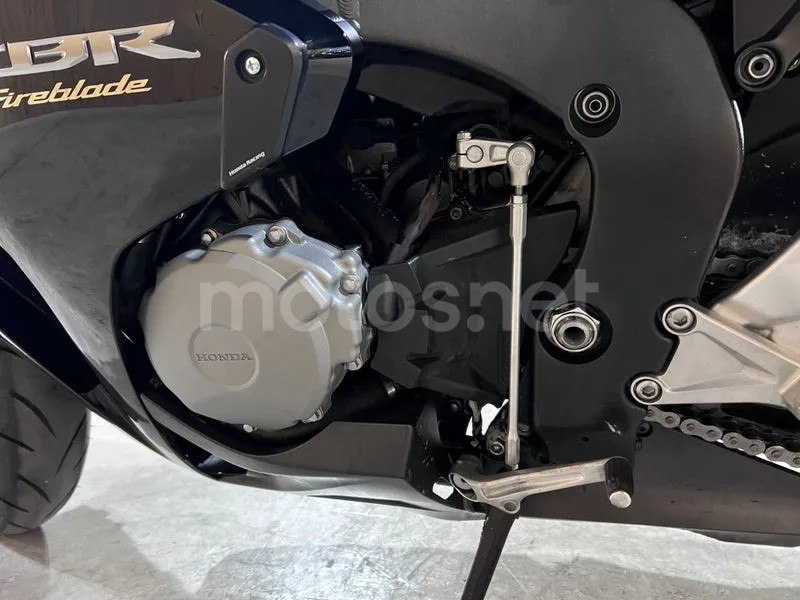 Honda CBR1000RR Fireblade - Vista 55