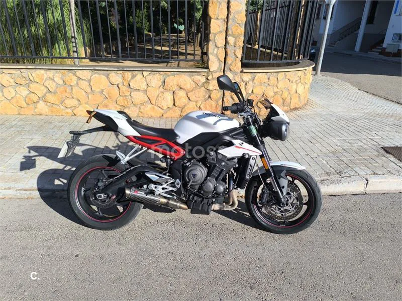 Triumph Street Triple - Vista 4