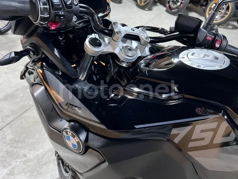 BMW F 750 GS - Vista 55