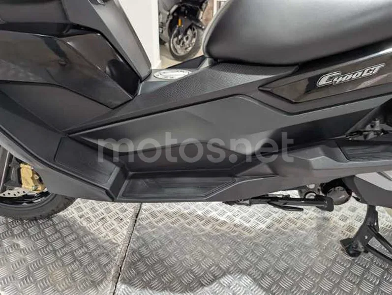 BMW C 400 GT - Vista 21