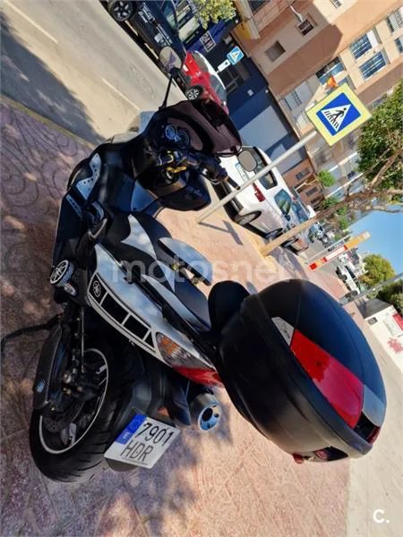 Yamaha TMAX 500 - Vista 8