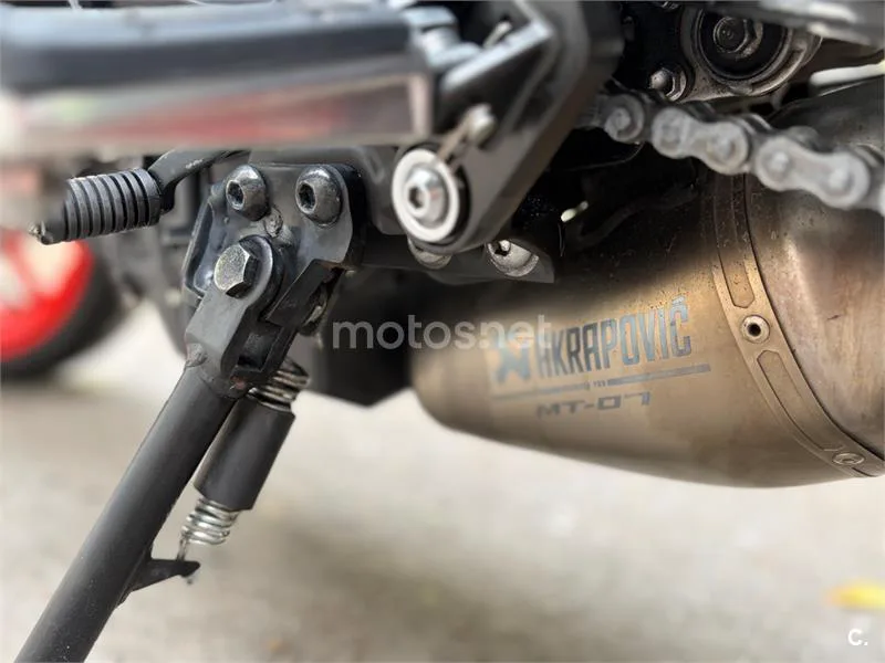 Yamaha MT-07 - Vista 12