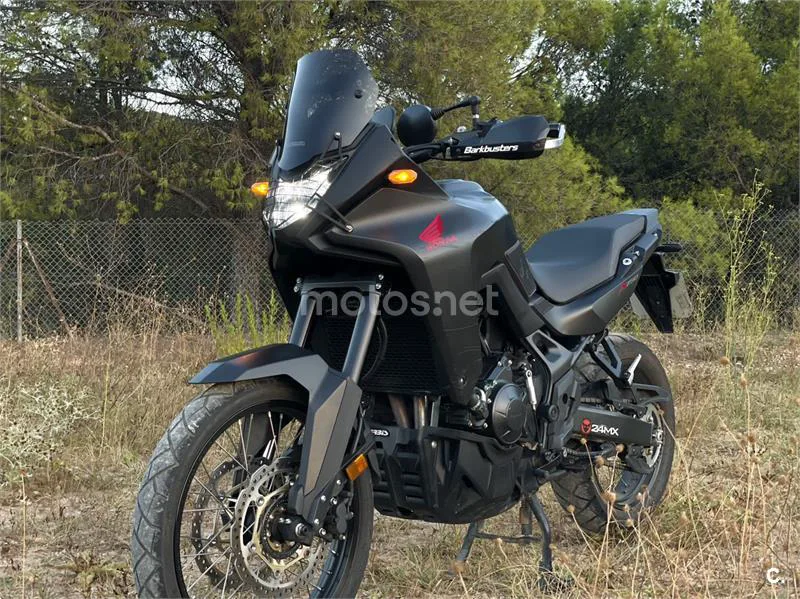 Honda XL750 Transalp - Vista 4