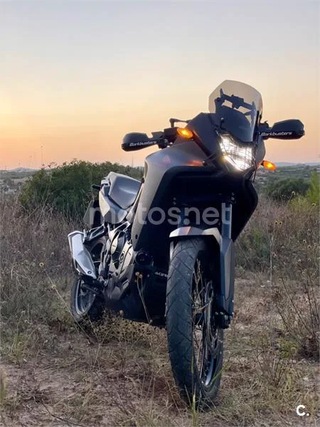 Honda XL750 Transalp - Vista 8