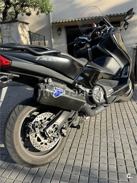 Yamaha TMAX - Vista 6