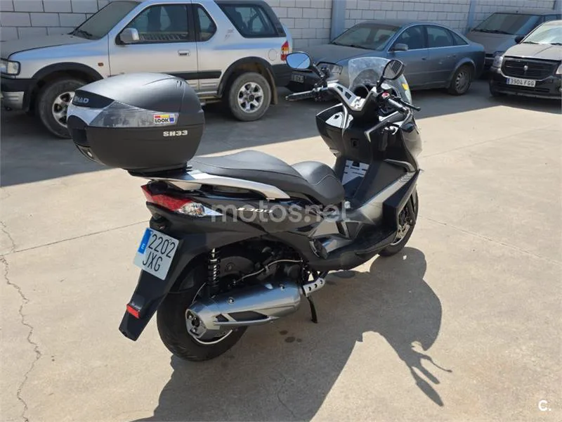 Kawasaki J300 - Vista 3