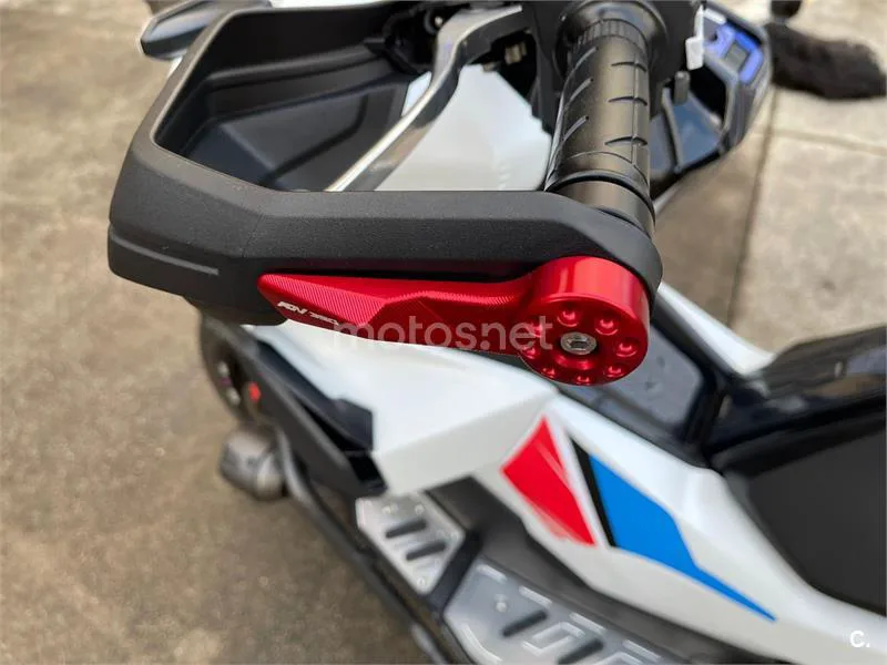 Honda ADV350 - Vista 13