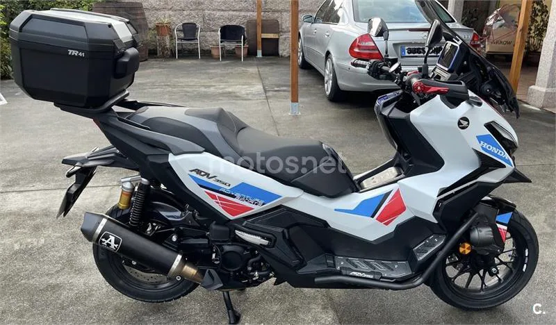 Honda ADV350 - Vista 3