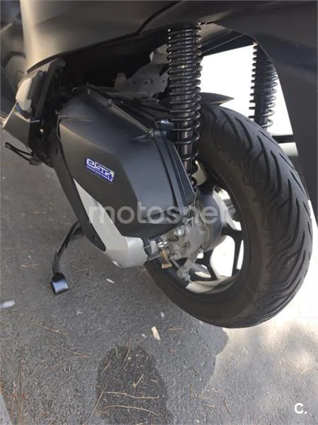 Honda PCX125 - Vista 3