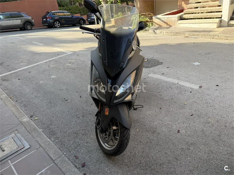 Kymco Xciting 400 1350 € 2017 Madrid - 1