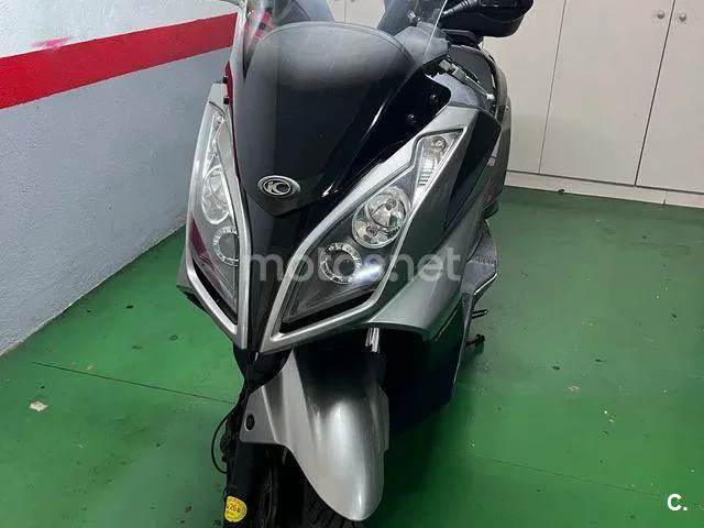 Kymco Super Dink 300 - Vista 7