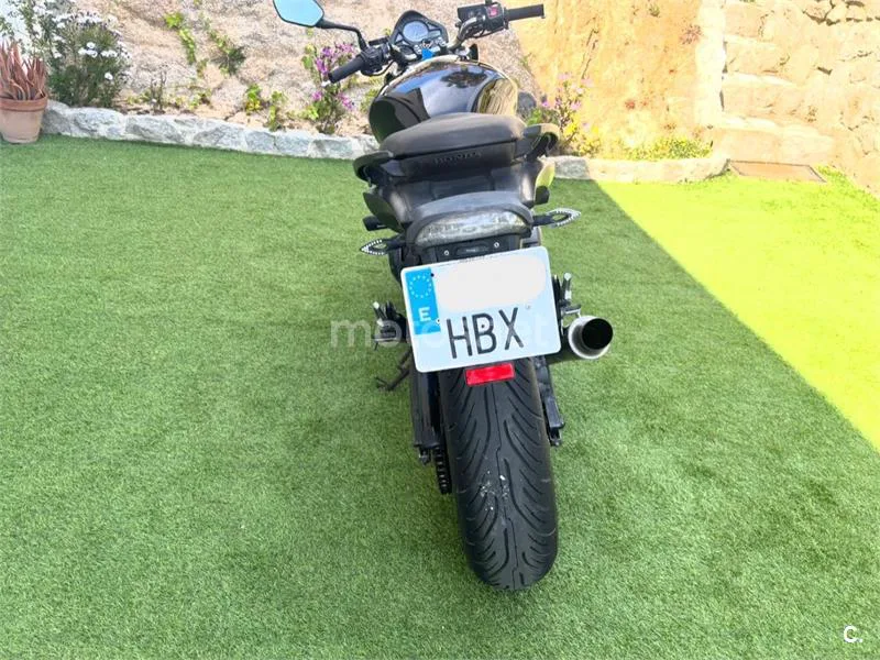 Honda CB600F Hornet - Vista 3