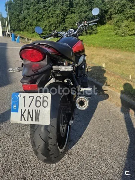 Kawasaki Z900RS - Vista 4