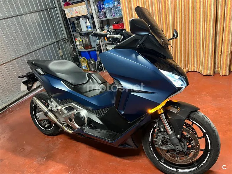 Honda Forza 750 - Vista 6