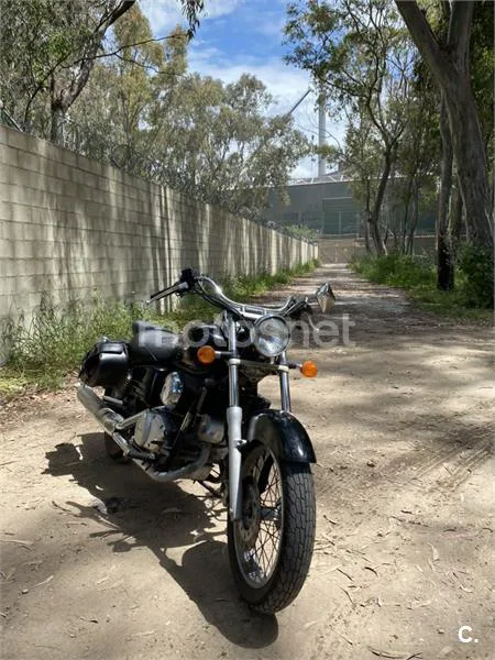 Honda Shadow 125 - Vista 3
