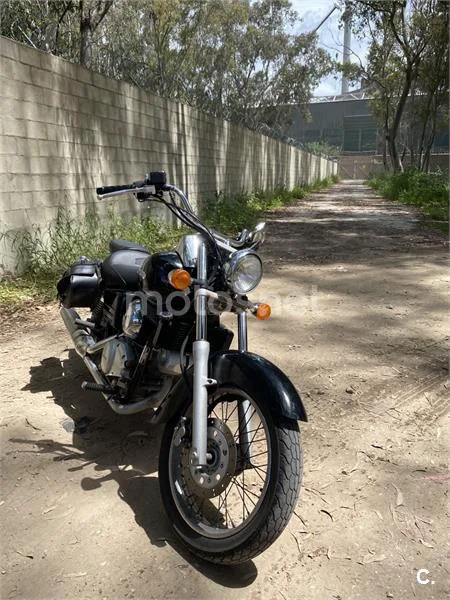 Honda Shadow 125 - Vista 4