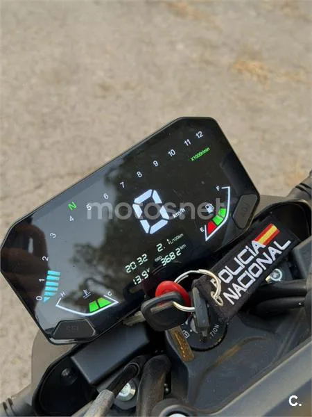 Voge 125R - Vista 3