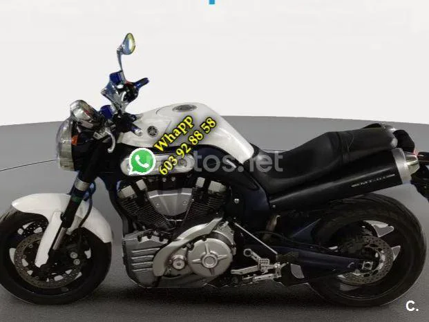 Yamaha MT-01 - Vista 4