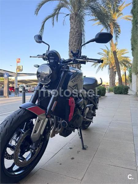 Triumph Trident 660 - Vista 3