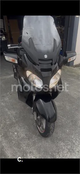 Suzuki Burgman 650 Executive 2400 € 2010 Granada - 1