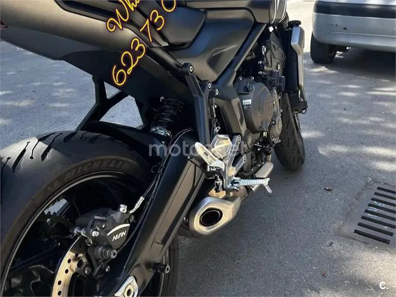 Triumph Trident 660 - Vista 6