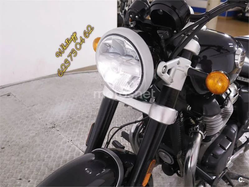 Royal Enfield Super Meteor 650 - Vista 5