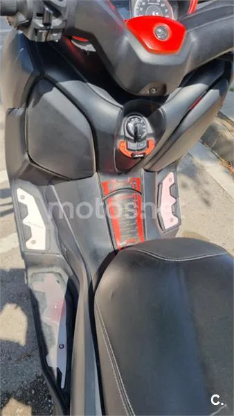 Yamaha XMAX 125 - Vista 17