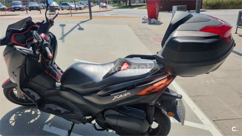 Yamaha XMAX 125 - Vista 3
