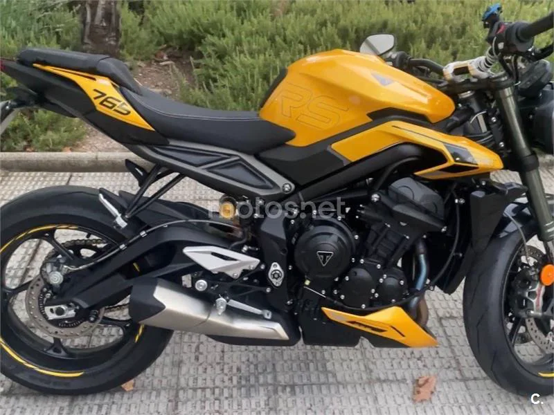 Triumph Street Triple 765 - Vista 3
