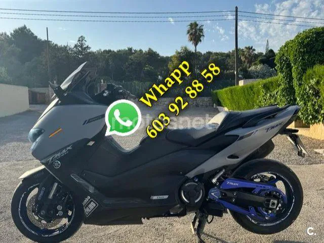 Yamaha TMAX - Vista 3