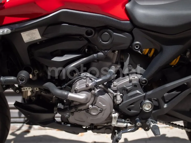 Ducati Monster - Vista 17