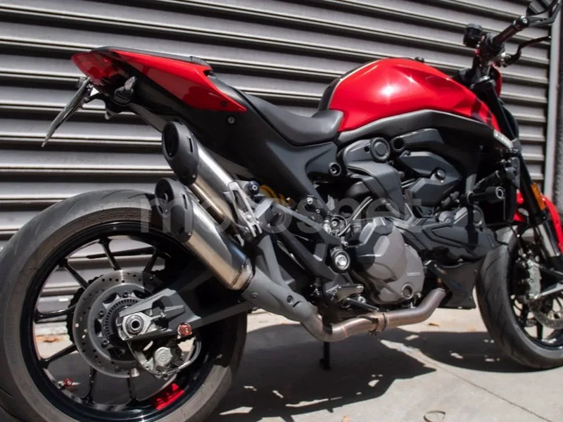 Ducati Monster - Vista 5