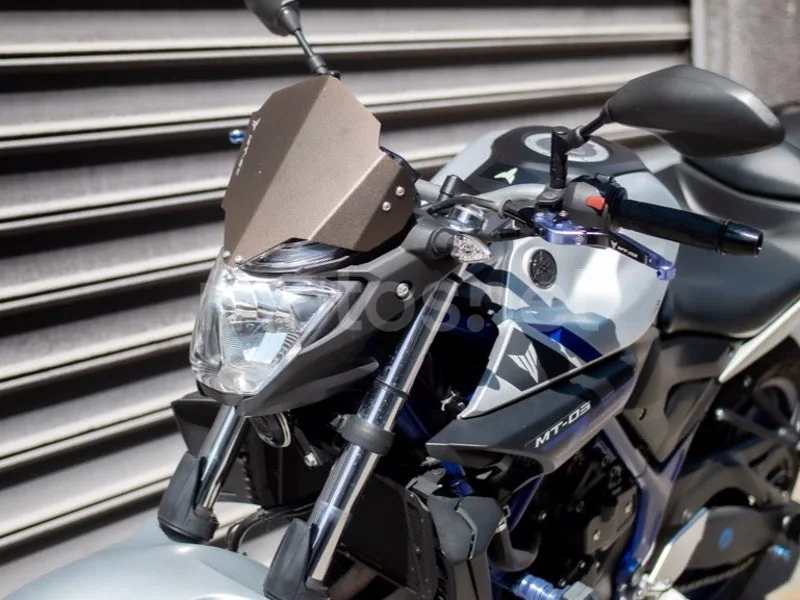 Yamaha MT-03 - Vista 15