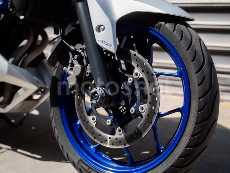 Yamaha MT-03 - Vista 4