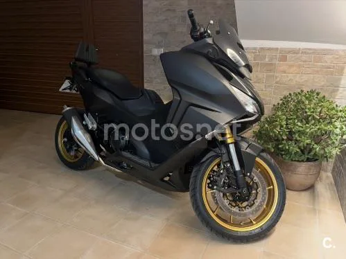 Honda Forza 750 9900 € 2024 Valencia - 2