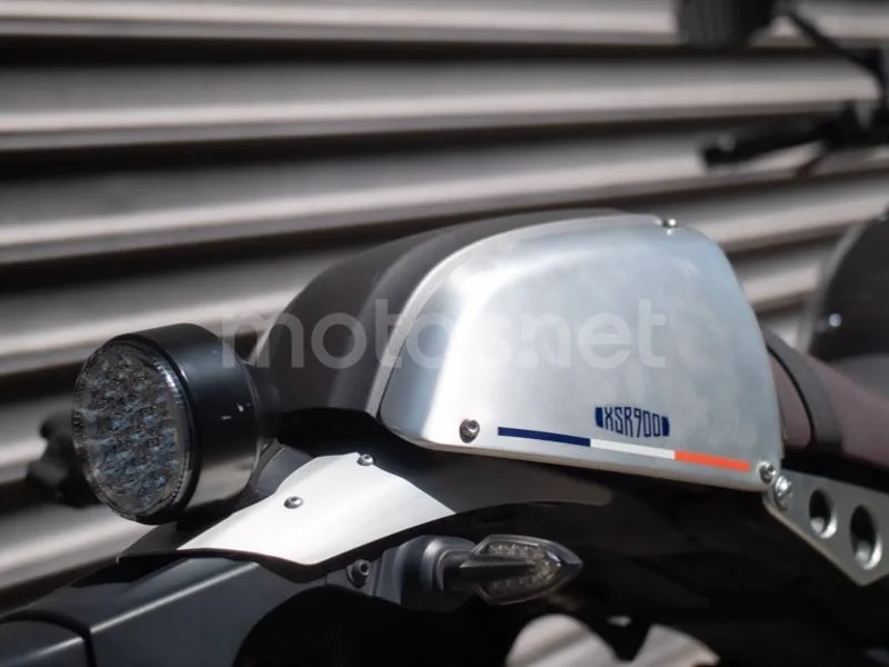Yamaha XSR900 - Vista 7