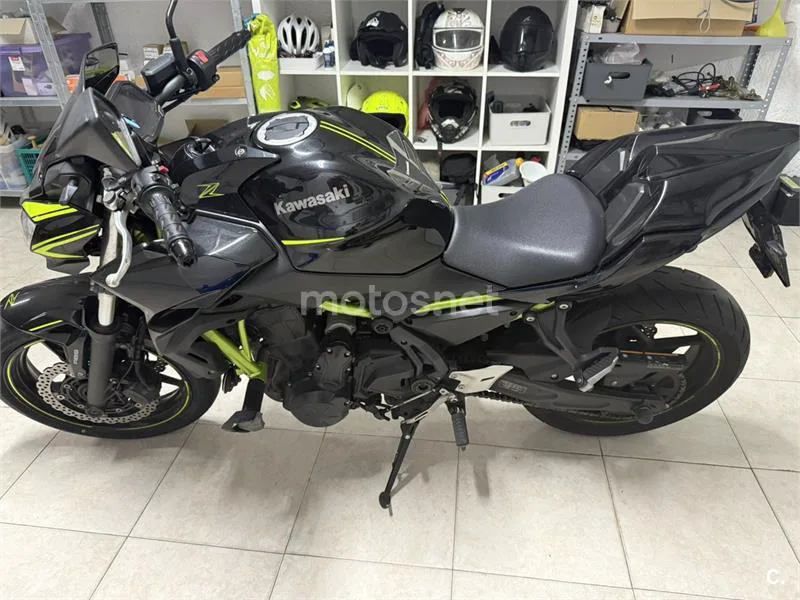 Kawasaki Z650 - Vista 5