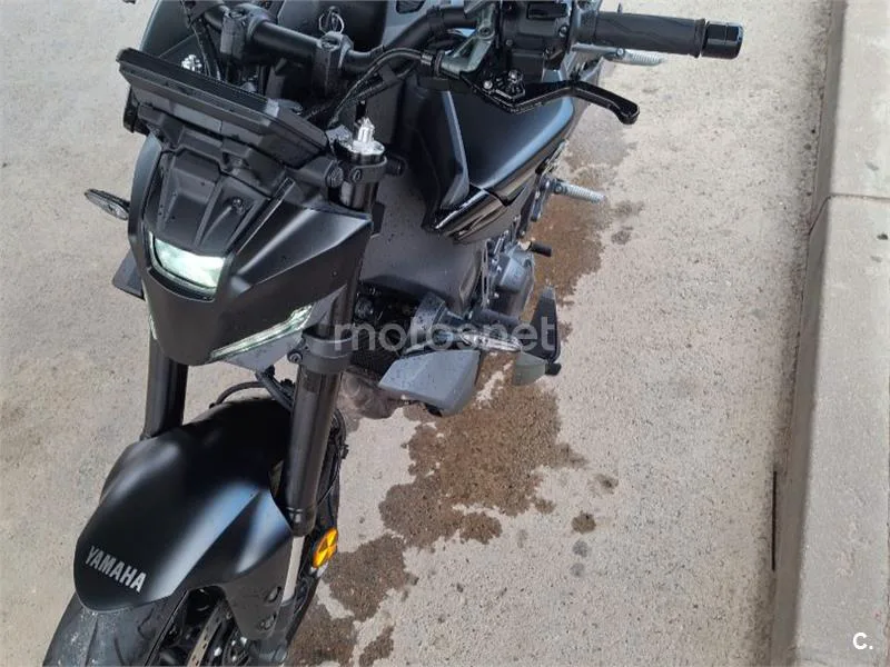 Yamaha MT-09 - Vista 3