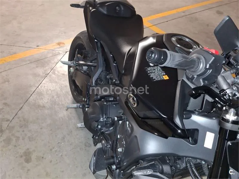 Yamaha MT-09 - Vista 4