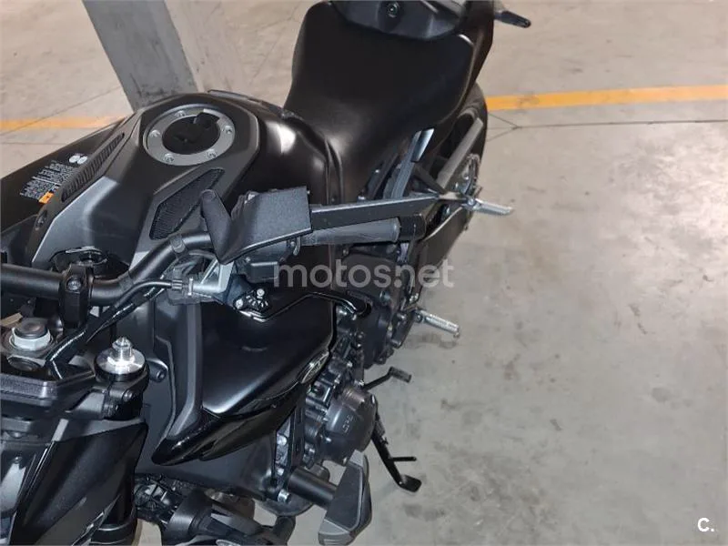 Yamaha MT-09 - Vista 5