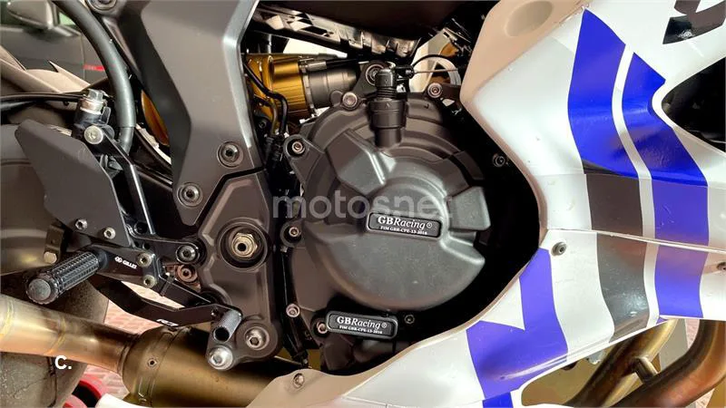 Yamaha YZF-R7 - Vista 12